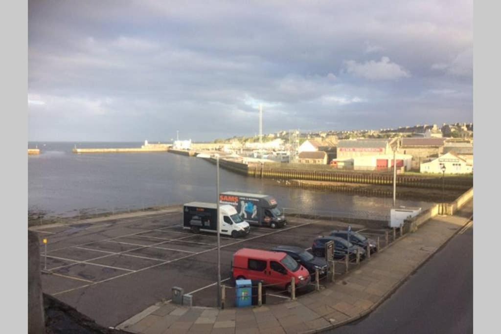Centrally Located 1 Bed Modern Flat With Harbour Views Wick  Exterior foto